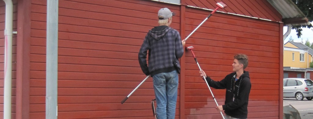 Målning sommarjobbare